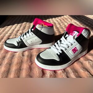 BRAND NEW! DC Women’s High Top *Sold Out Online*